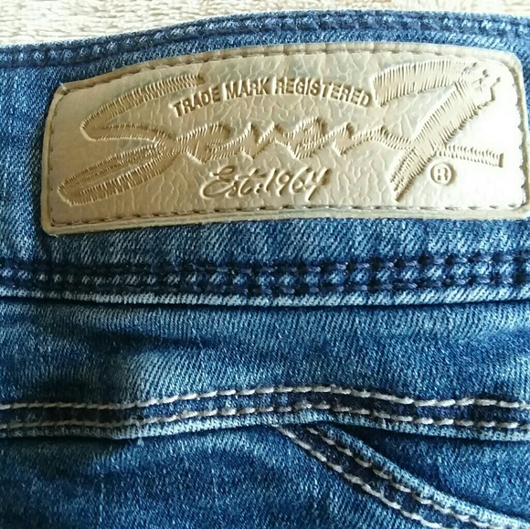 Seven7Jeans - Picture 3 of 5